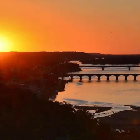 Cyclo 2 Loire Apartment *