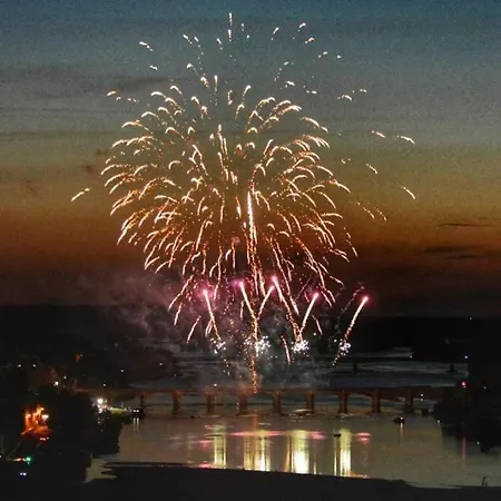 Cyclo 2 Loire Apartment *