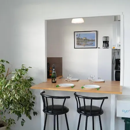 Cyclo 2 Loire Apartment