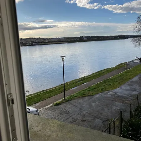 Cyclo 2 Loire Apartment *